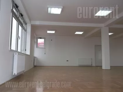 LABUDOVO BRDO | 4zida.rs