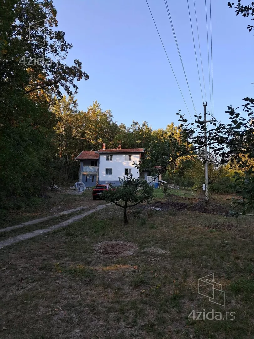 3-etažna kuća | 4zida