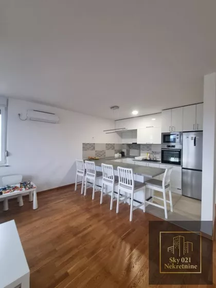 Bulevar Patrijarha Pavla (Somborski Bulevar) | 4zida.rs