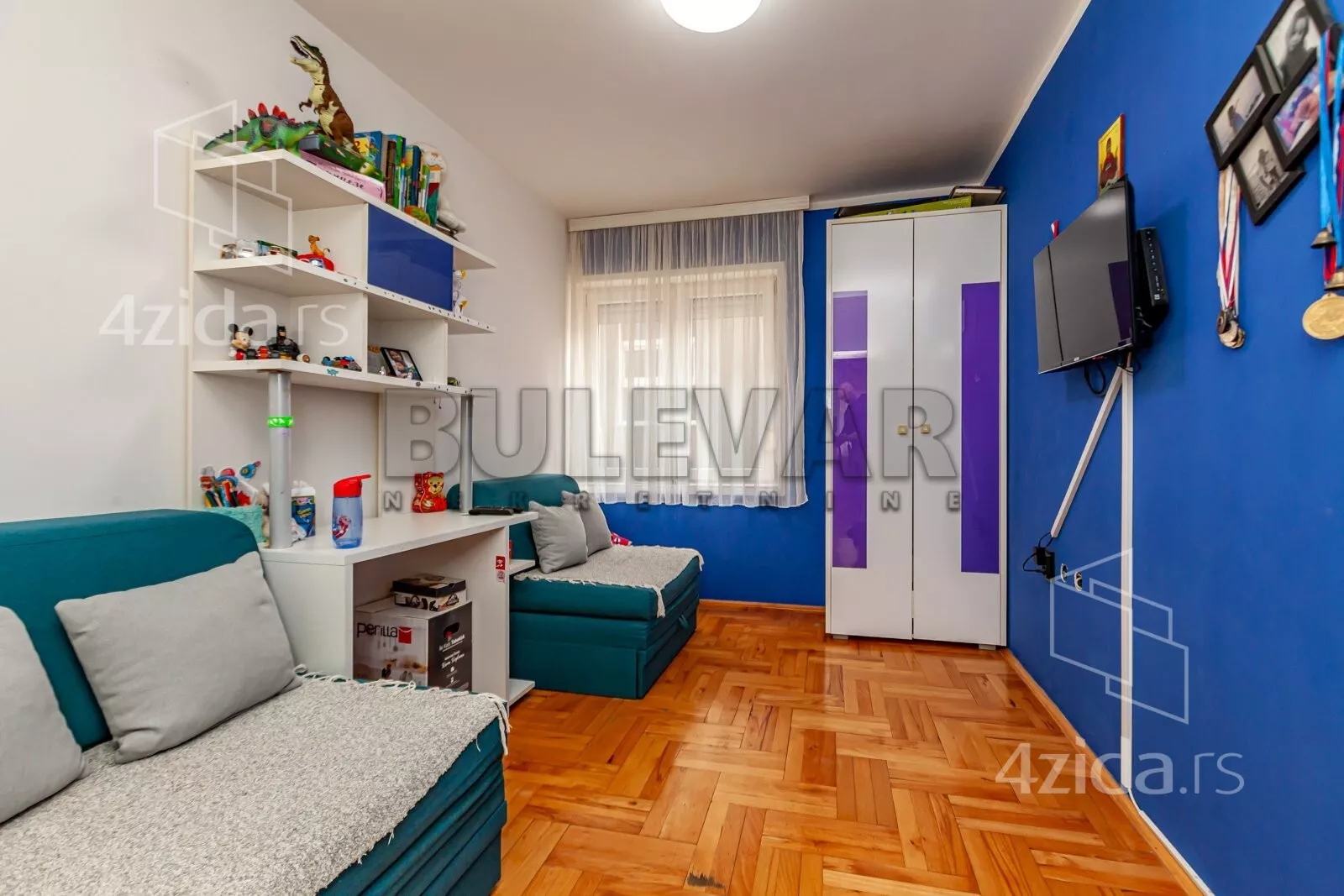 Dvoiposoban stan | 4zida