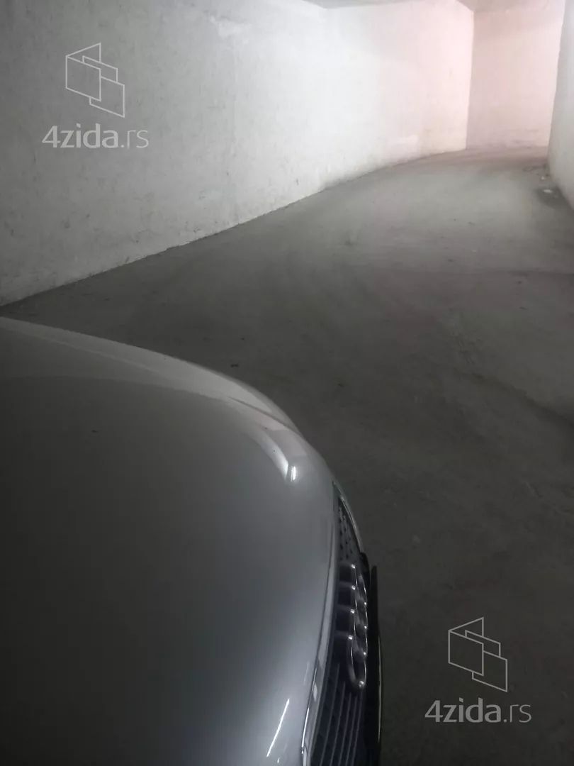 Parking | 4zida