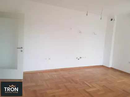 Nemanjina | 4zida.rs