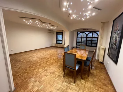 GOLSVORDIJEVA | 4zida.rs