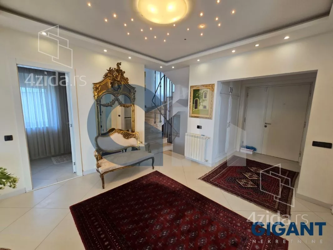 4-etažna kuća | 4zida