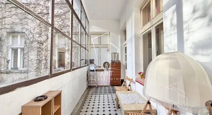 Petosoban stan | 4zida