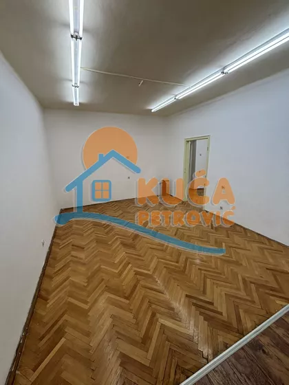 Cara Dušana | 4zida.rs