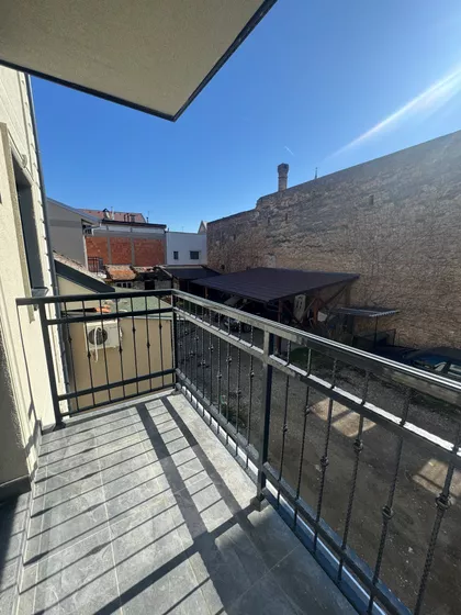 Žarka Zrenjanina 9 | 4zida.rs