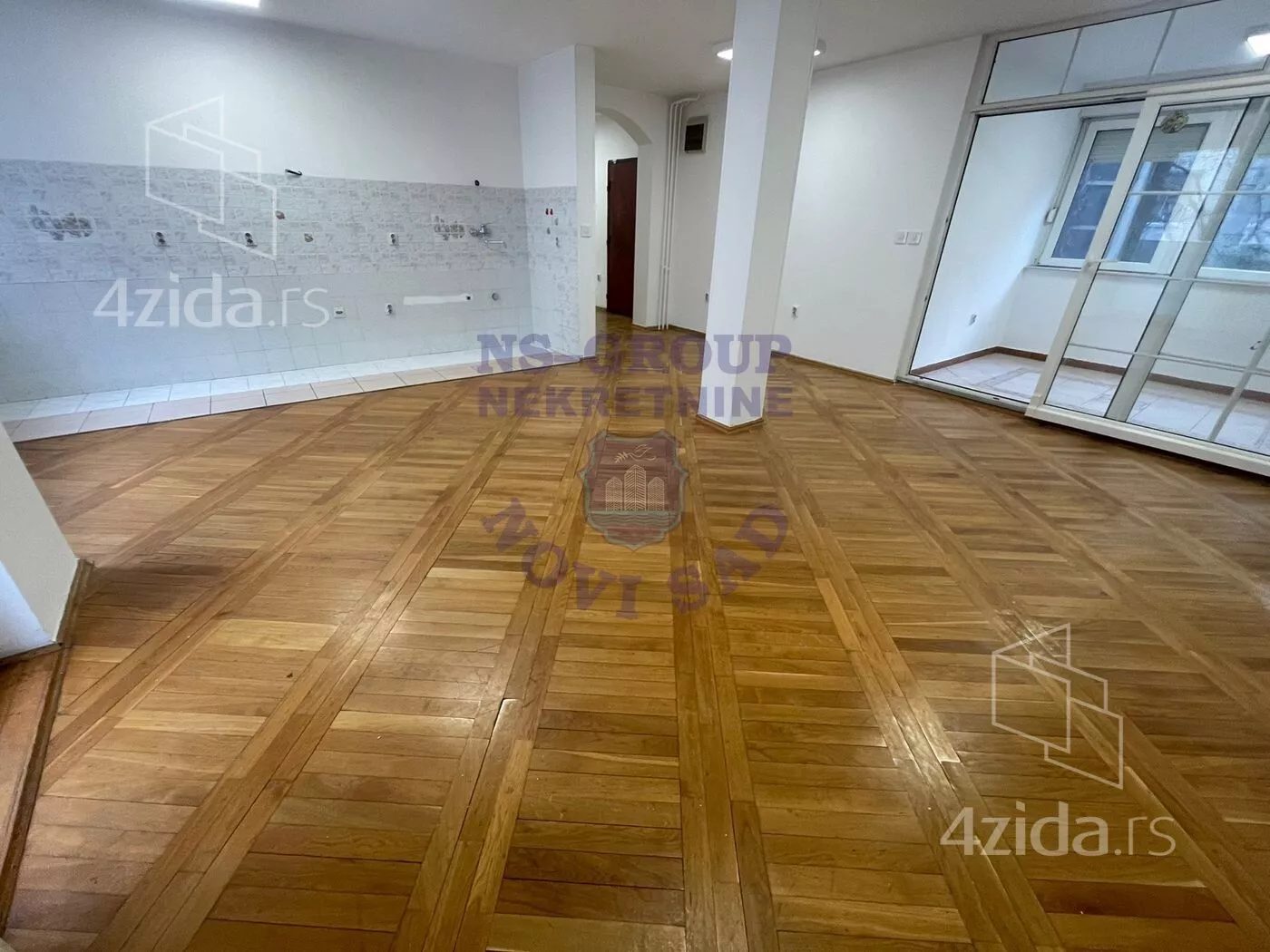 Troiposoban stan | 4zida