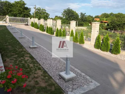 Barička Reka | 4zida.rs