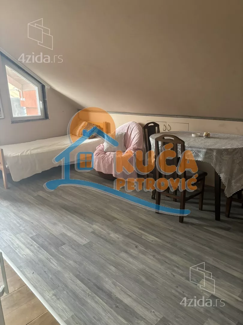 Garsonjera | 4zida