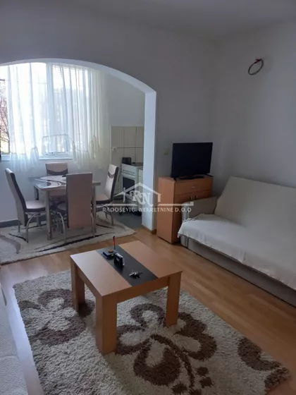 Ratka Mitrovića | 4zida.rs