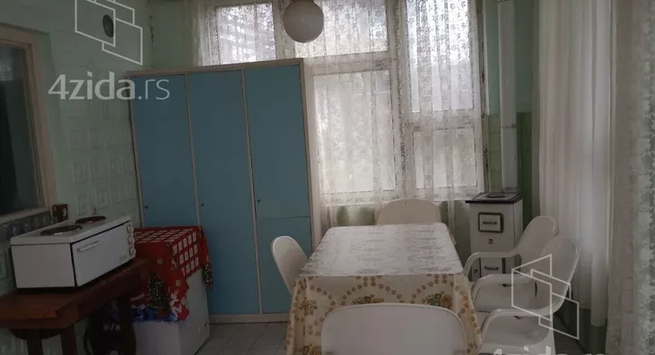 4-etažna kuća | 4zida