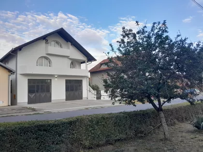 Njegoševa 1b | 4zida.rs