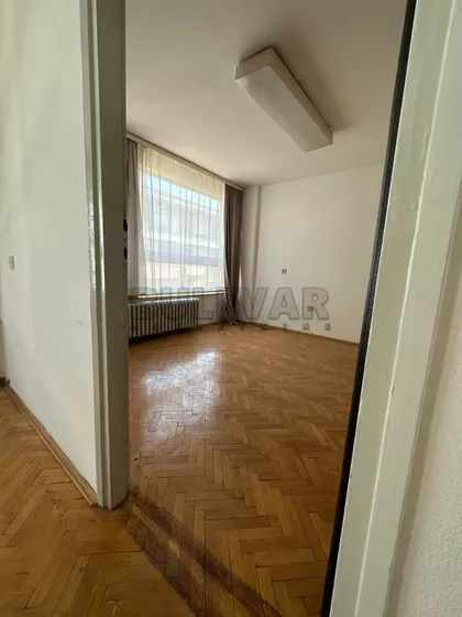 Obrenovićeva | 4zida.rs