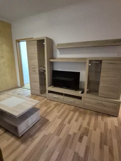 Kvantaška Pijaca | 4zida.rs