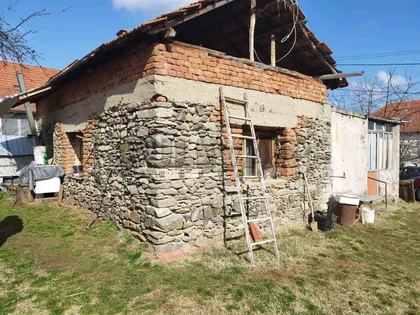 Knežica | 4zida.rs