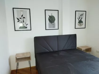 Petra Drapšina | 4zida.rs