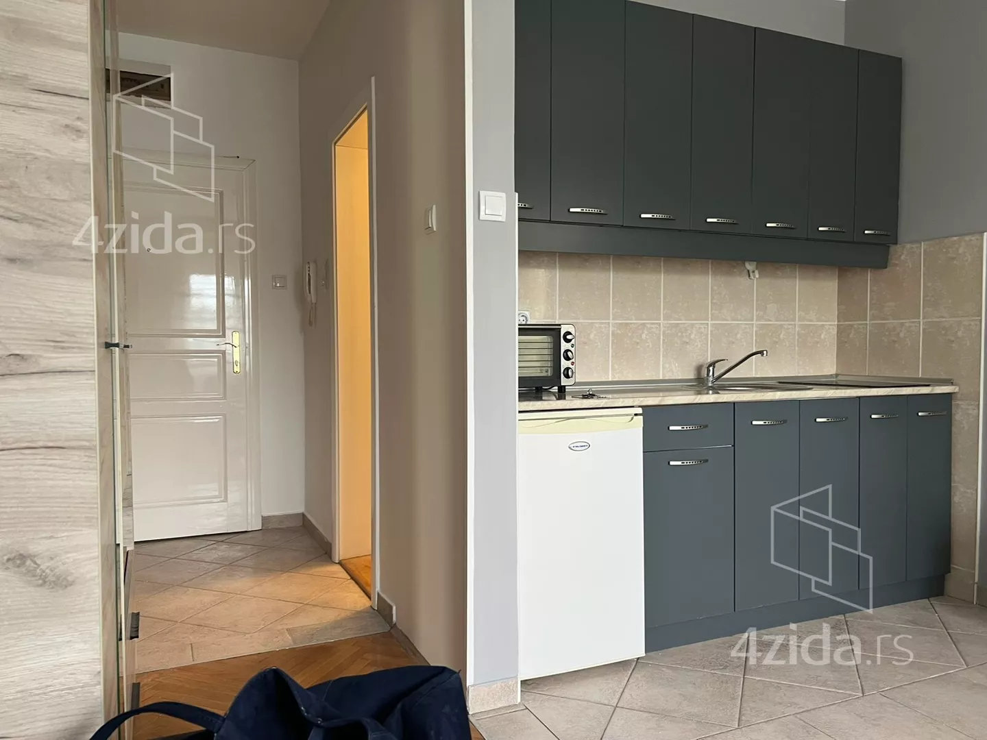 Garsonjera | 4zida