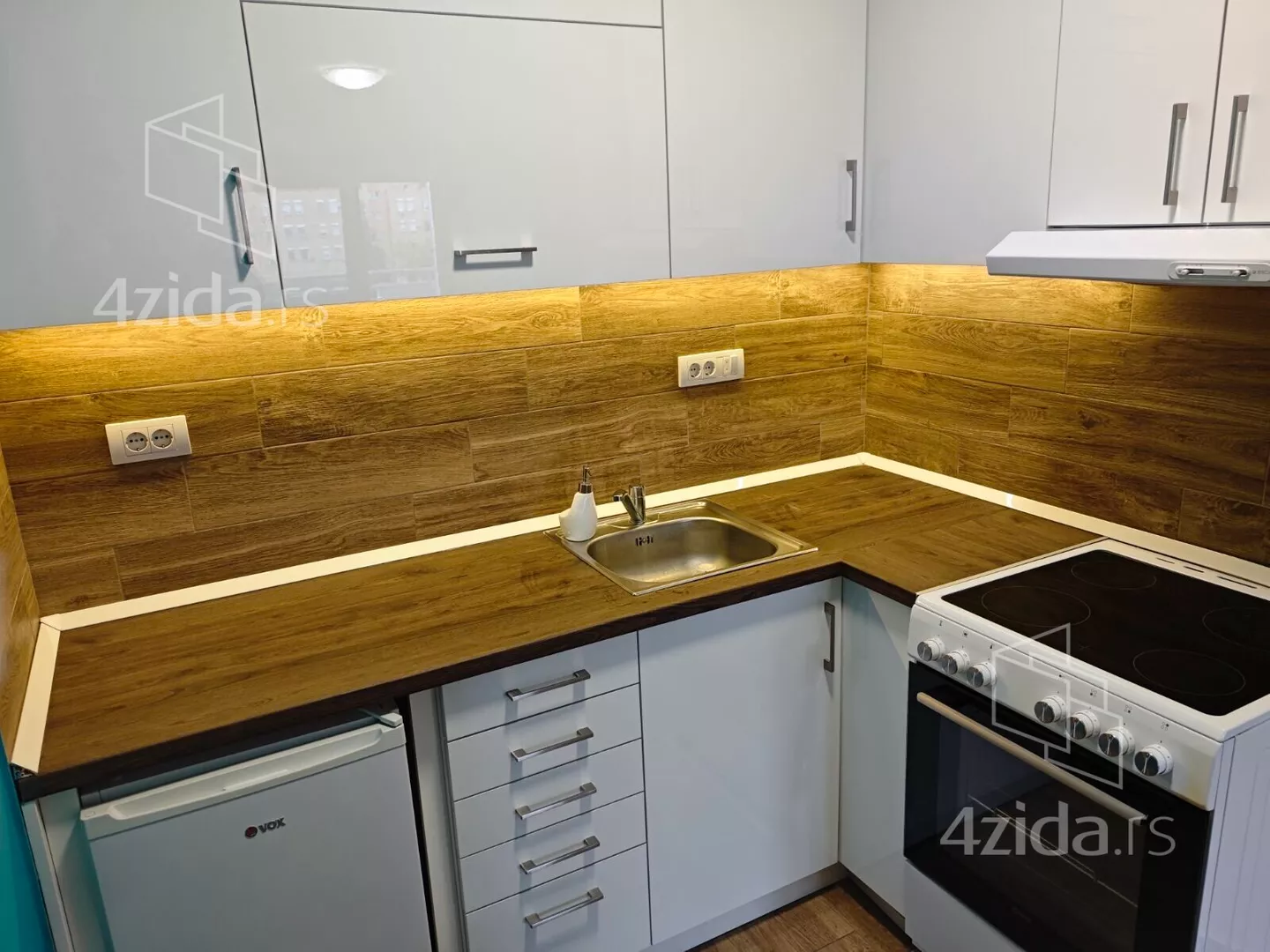 Jednoiposoban stan | 4zida