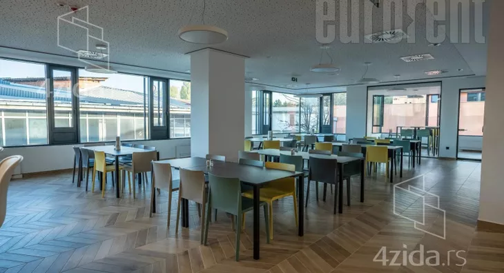 Poslovni prostor | 4zida