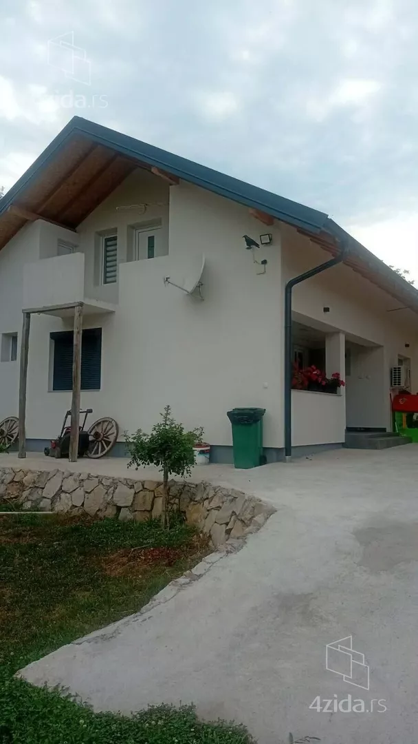 3-etažna kuća | 4zida