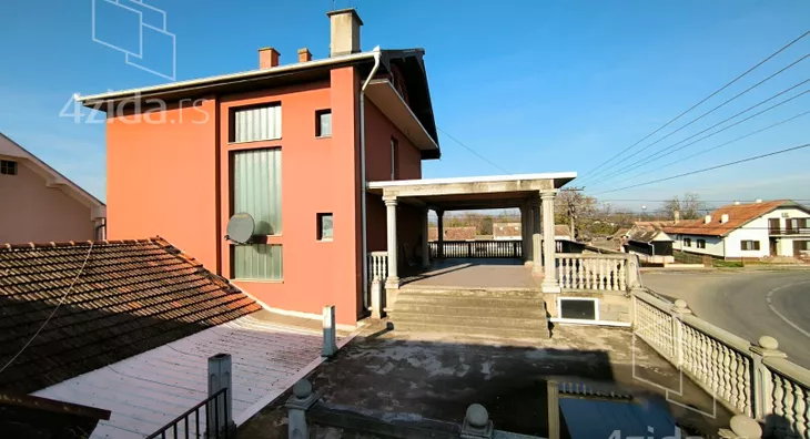 4-etažna kuća | 4zida