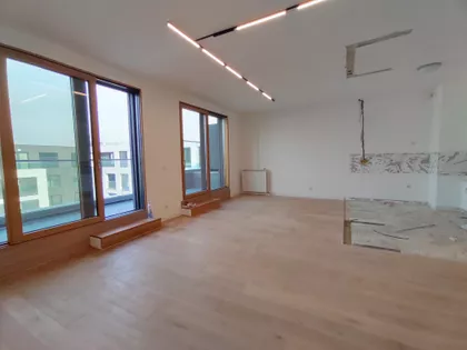 Tadije Sondermajera | 4zida.rs