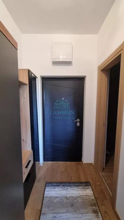 Crvenih Božura | 4zida.rs