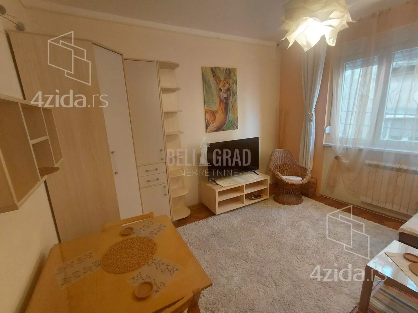 Jednoiposoban stan | 4zida