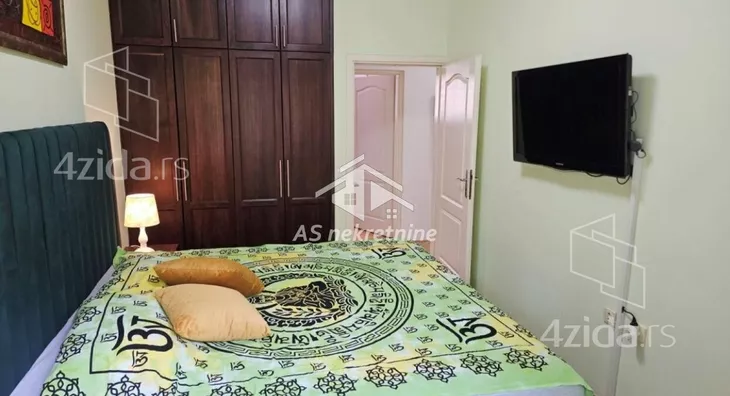 Četvoroiposoban stan | 4zida