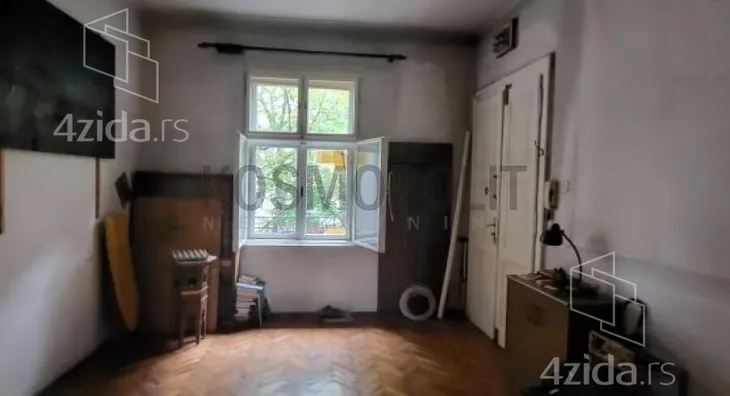 Četvoroiposoban stan | 4zida