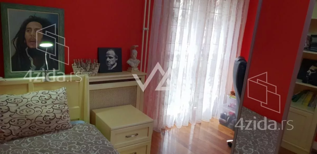 Petosoban stan | 4zida