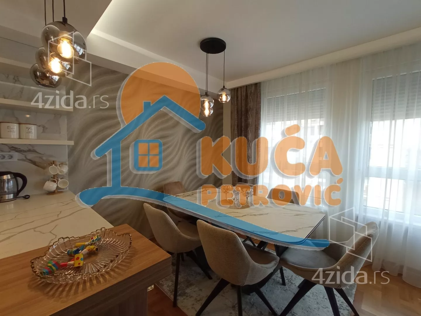 Dvoiposoban stan | 4zida