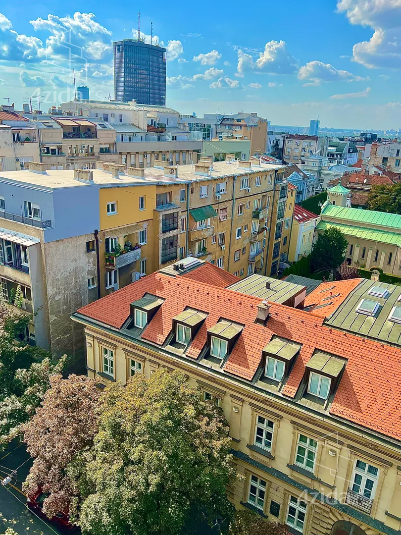 Šestosoban stan | 4zida