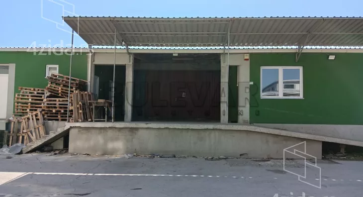 Lokal | 4zida