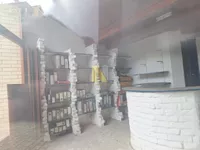 Lokal | 4zida