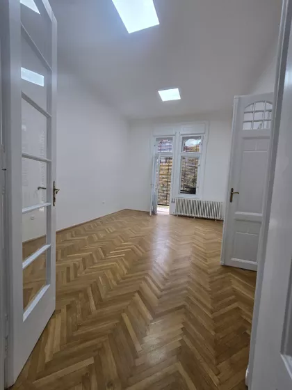 Trg Marije Trandafil | 4zida.rs