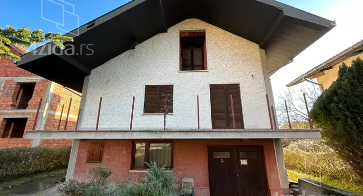 2-etažna kuća | 4zida