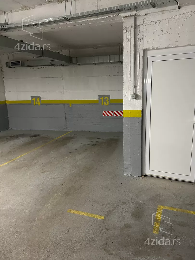Parking | 4zida
