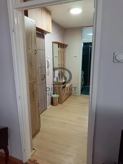Crveni Pevac | 4zida.rs