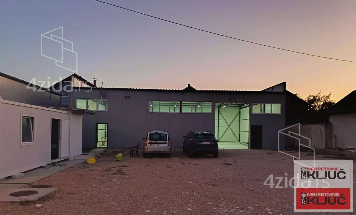 Hala | 4zida
