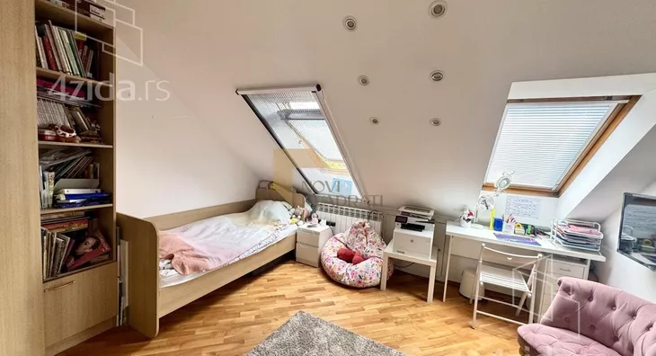 Petosoban stan | 4zida