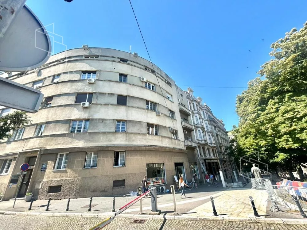 Četvoroiposoban stan | 4zida