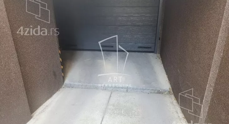 Garaža | 4zida