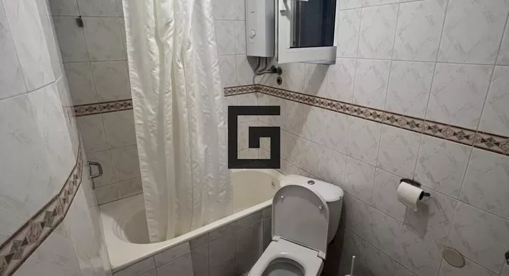 Šestoiposoban stan | 4zida