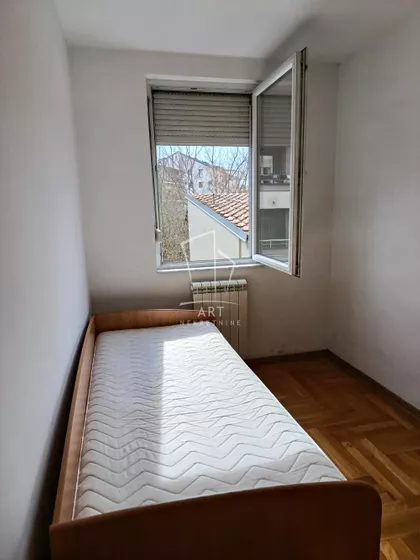 Miklošićeva | 4zida.rs