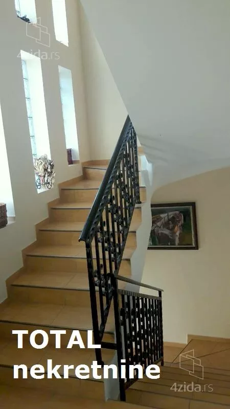 Petoiposoban stan | 4zida