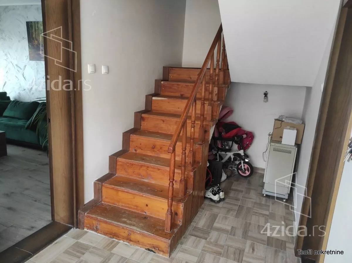 3-etažna kuća | 4zida