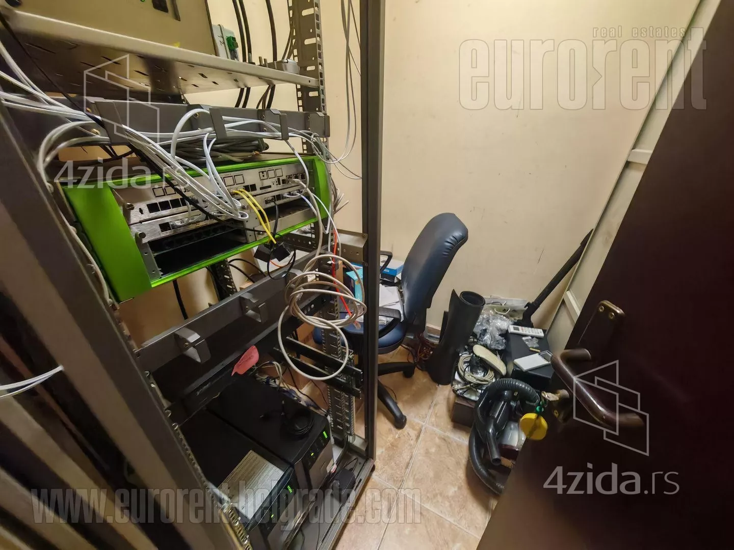 Kancelarija | 4zida