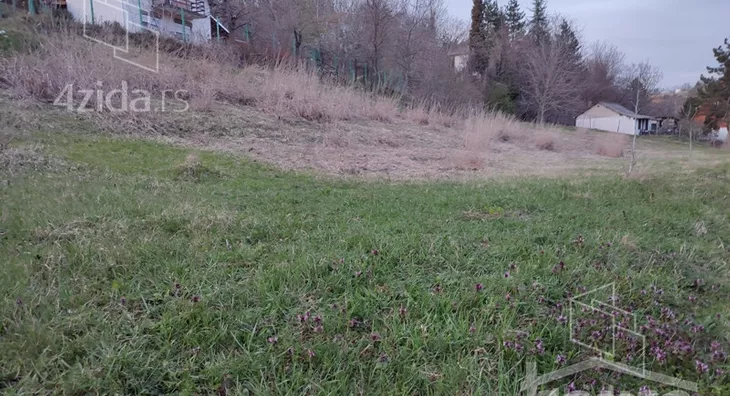 Plac | 4zida